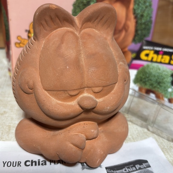 Garfield Handmade Decorative Planter - Orange and Green - Picture 4 of 10